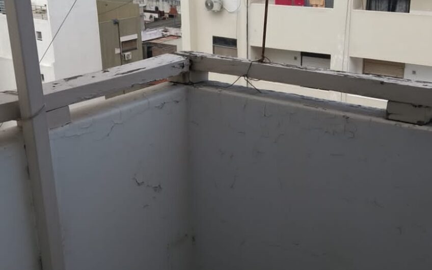 Venta Excelente Departamento sobre Av. Colon B° Centro