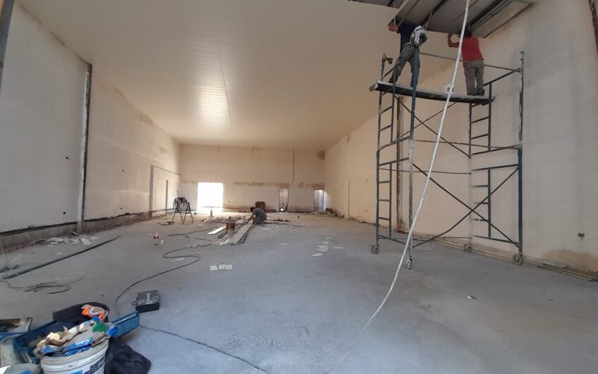 Alquilo Local Av Sabattini B° Maipu