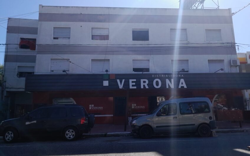 Vendo Complejo de Dptos + Local Comercial B° Jardin