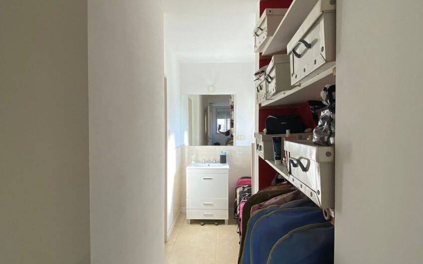 Venta Hermoso Duplex en “Quintas de Santa Ana”