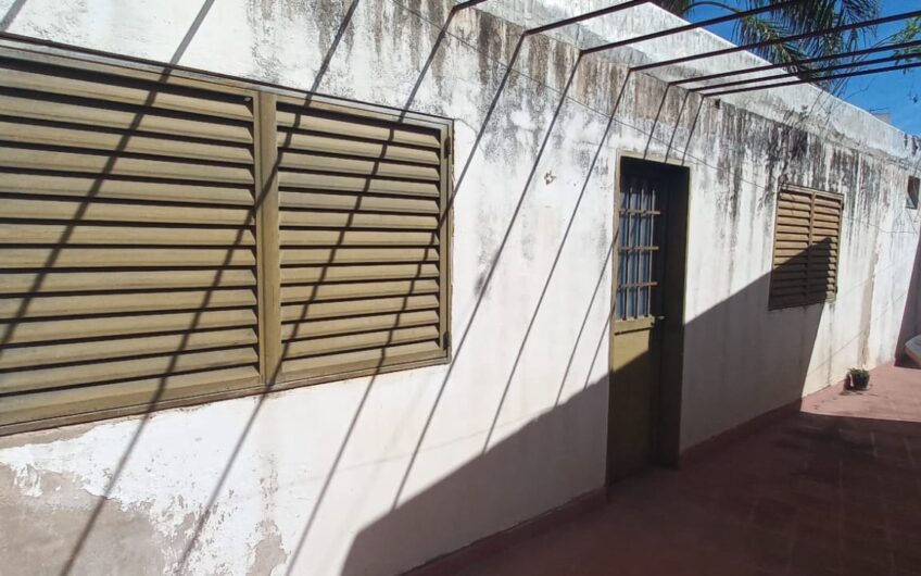 VENDO Casa B° Maipú II sección. (A Refaccionar)