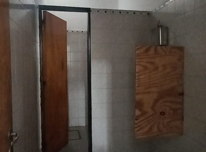 Alquilo Salón Comercial sobre Av. Sabattini. Excelente Ubicación