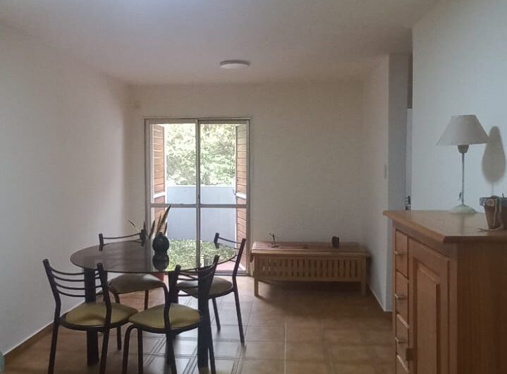 Vendo Departamento B° General Paz. Excelente ubicación.