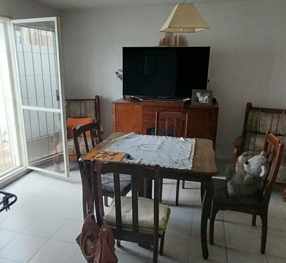 APTA BANCOR Casa dos plantas B° San Vicente.