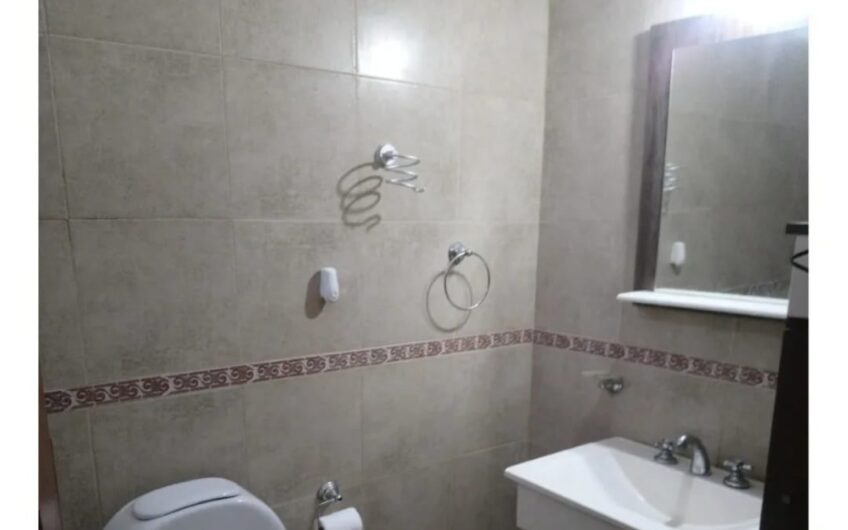 Vendo Casa 4 dormitorios B° Alto General Paz.