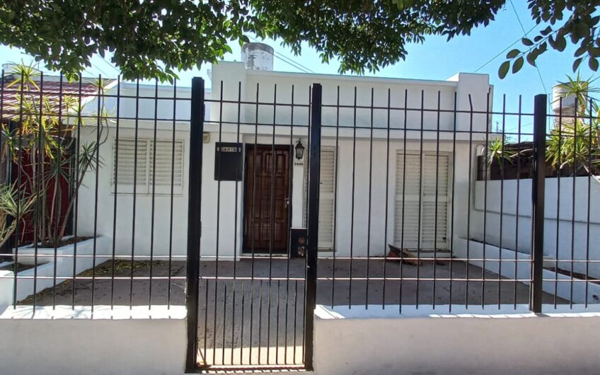 Alquilo Casa B° Urquiza