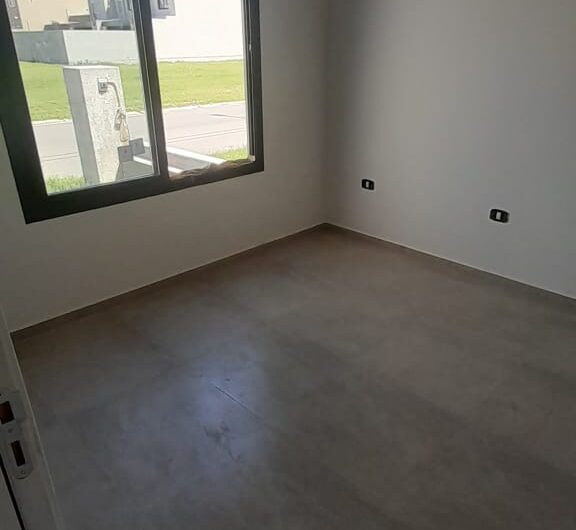 Venta casa en “SOLARES DE MANANTIALES”