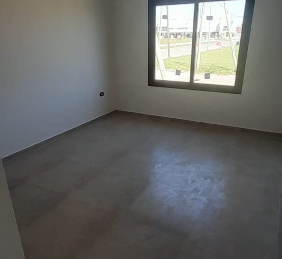 Venta casa en “SOLARES DE MANANTIALES”