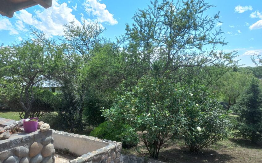 Casa en Venta “VILLA LOS AROMOS” – Cerca de LA BOLSA Y ANIZACATE.