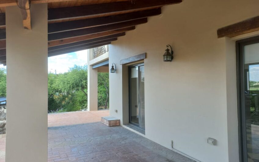 Casa en Venta “VILLA LOS AROMOS” – Cerca de LA BOLSA Y ANIZACATE.