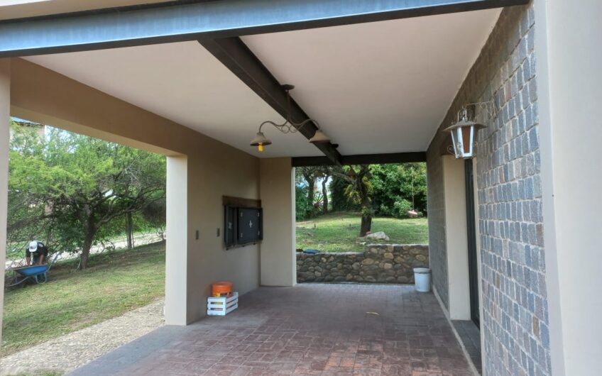 Casa en Venta “VILLA LOS AROMOS” – Cerca de LA BOLSA Y ANIZACATE.