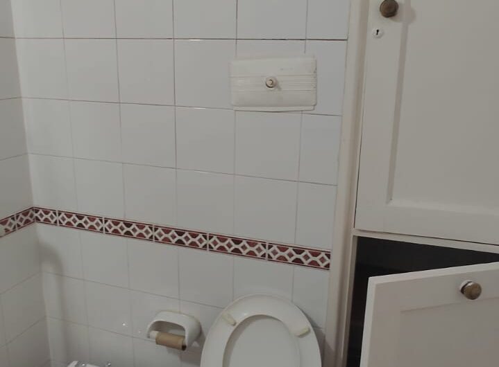 VENDO CASA DE 5 DORM  B° GENERAL PAZ