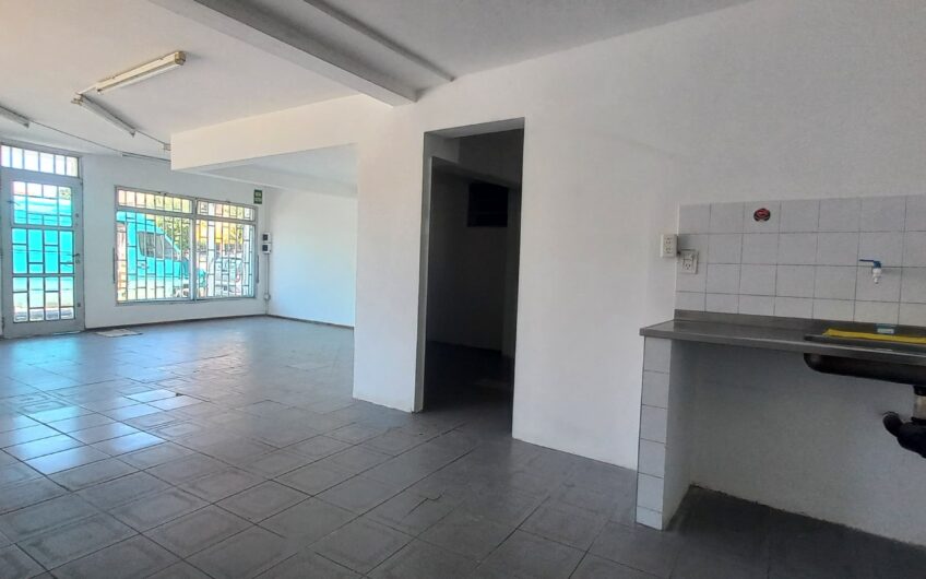Alquilo Local Comercial sobre Av. Amadeo Sabattini 2900