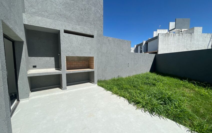 Venta Dúplex “Claros del Bosque” a Estrenar