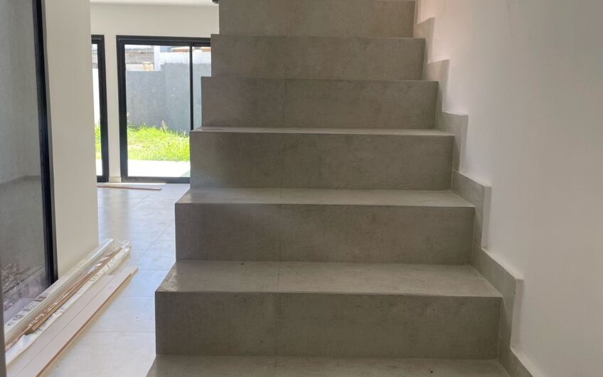 Venta Dúplex “Claros del Bosque” a Estrenar