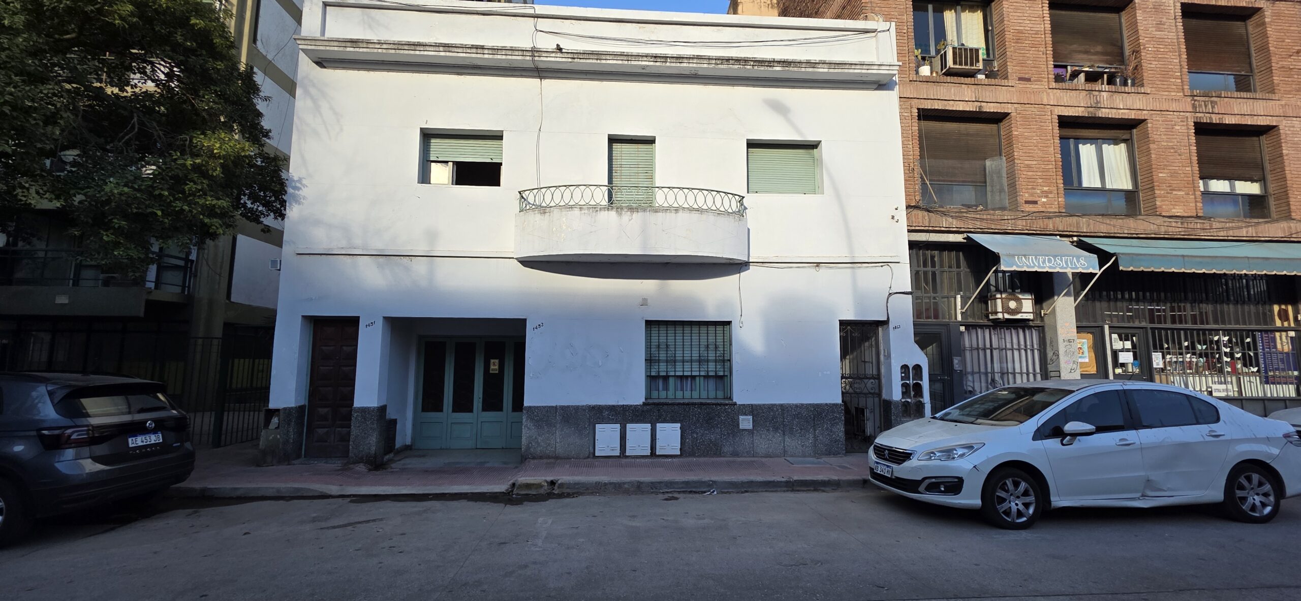 Vendo Departamento B° Nueva Córdoba. A 4 cuadras del Parque las Tejas.  A refaccionar.