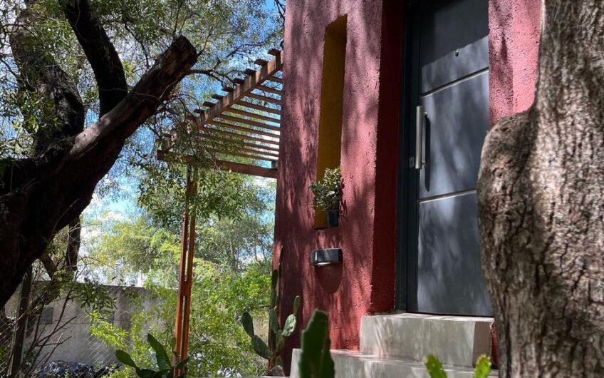 Casa en Venta B° “La Quebradita”. Excelente UBICACION.