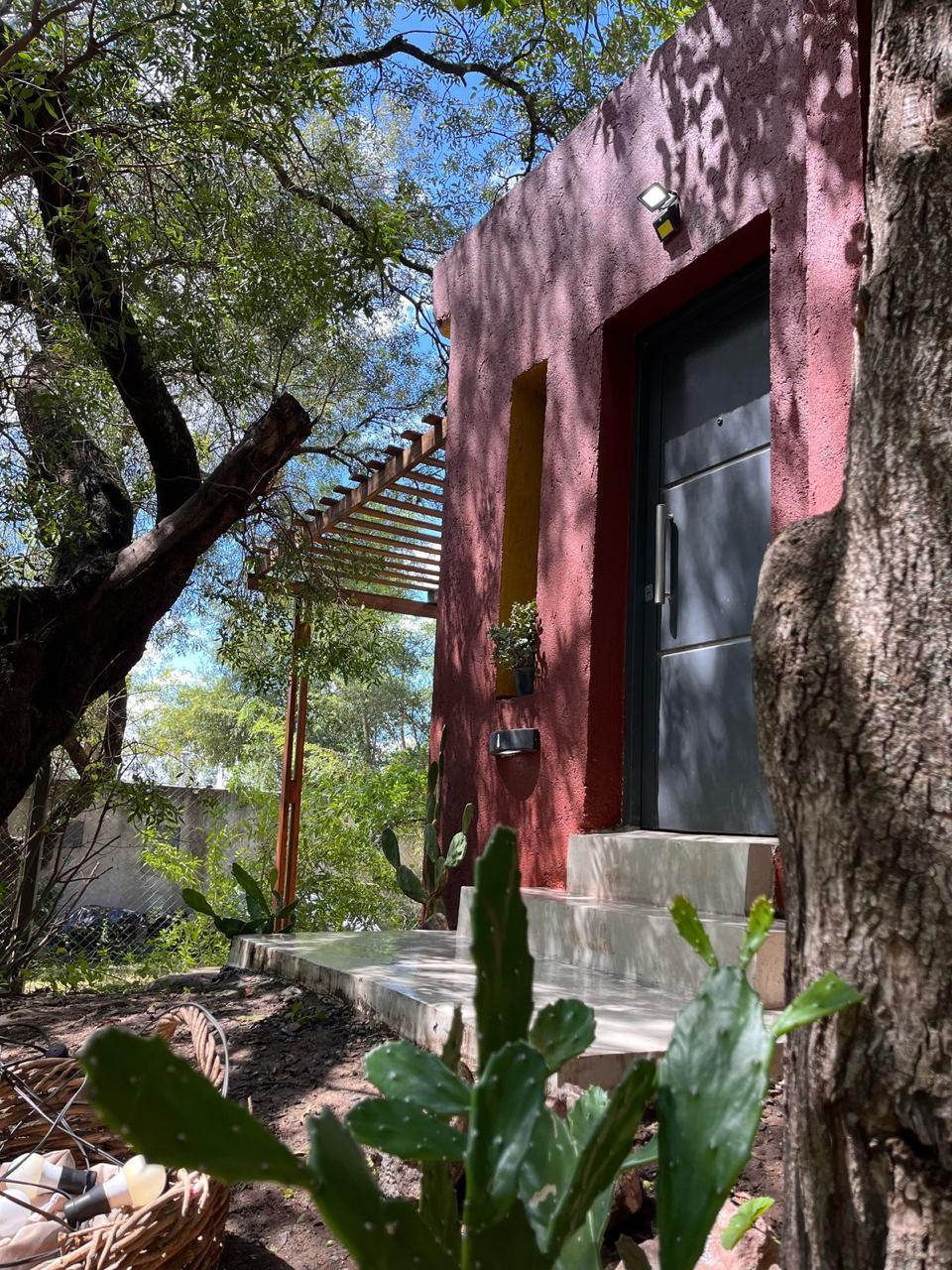 Casa en Venta B° "La Quebradita". Excelente UBICACION.