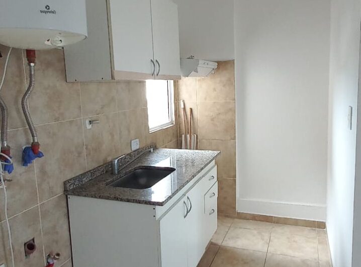 Departamento en Alquiler B° Alberdi. A una cuadra de Av. Colon