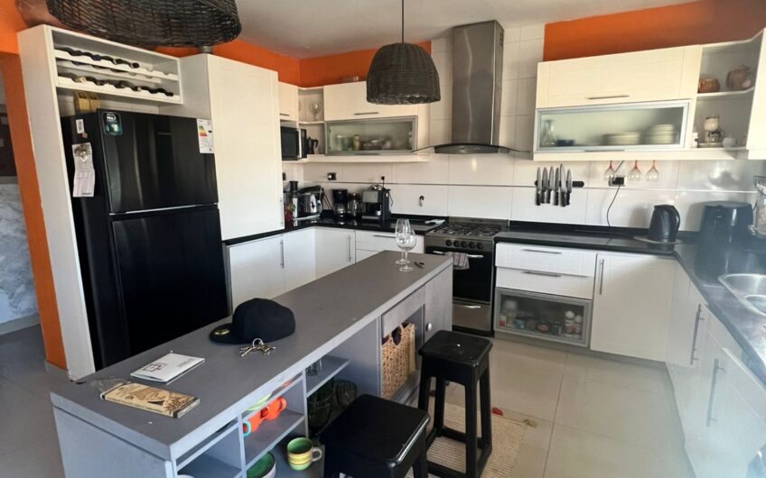 HERMOSA PROPIEDAD EN VENTA EN ALTOS DE MANANTIALES