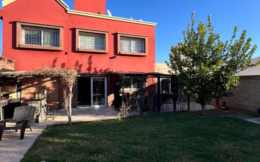 HERMOSA PROPIEDAD EN VENTA EN ALTOS DE MANANTIALES